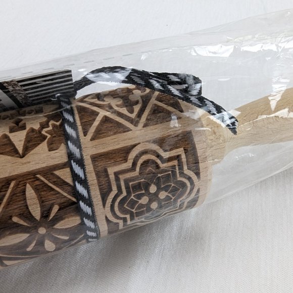Gia Roma Beech Wood Rolling Pin & Cookie Cutter Boho Squares Handmade New - Picture 5 of 8